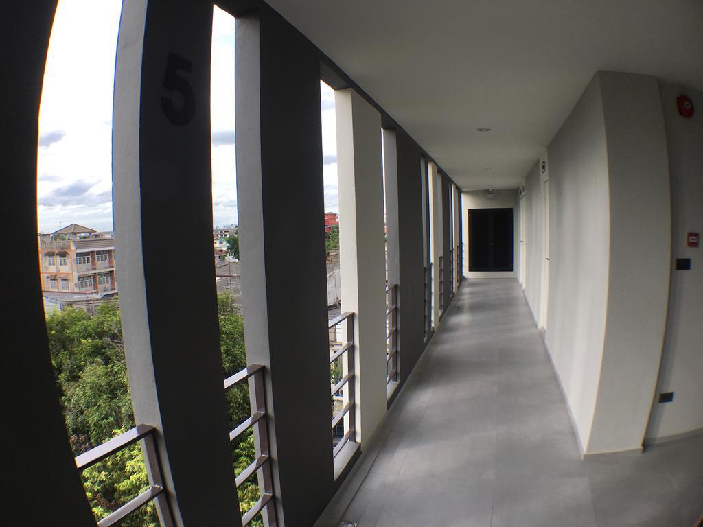28 Place Bangkok Exterior foto