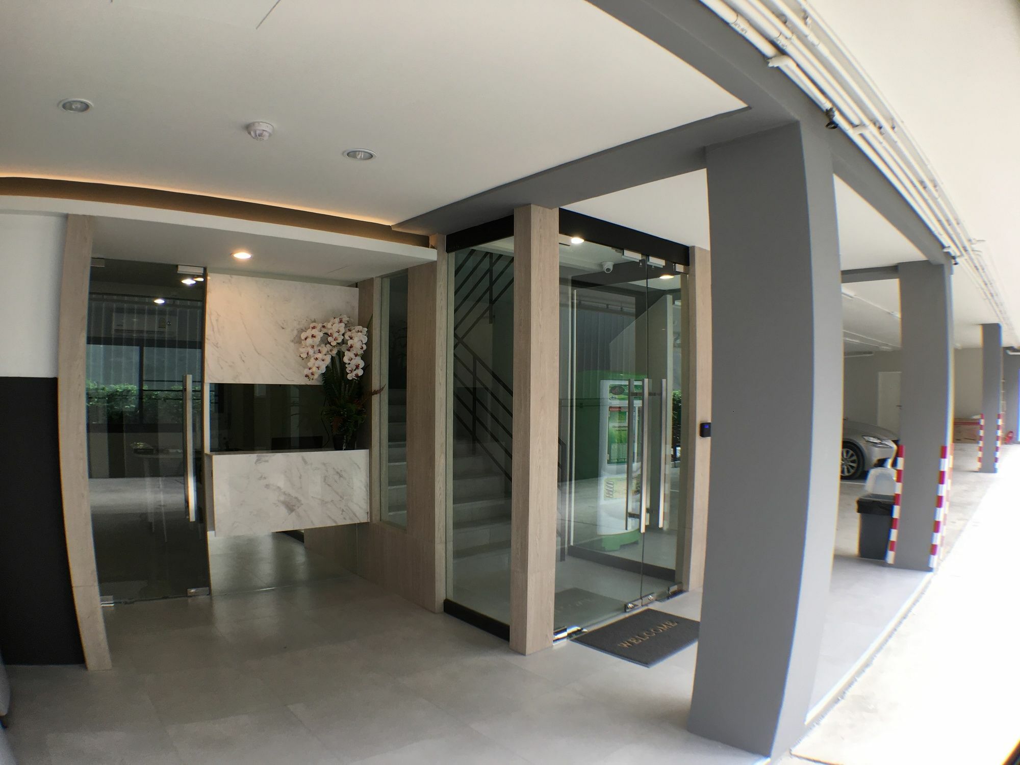 28 Place Bangkok Exterior foto